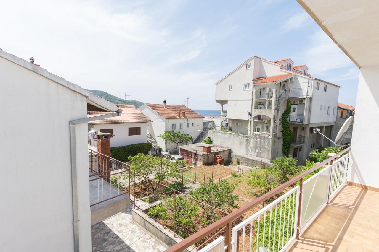 Apartments Visnja Primošten Eksteriør billede