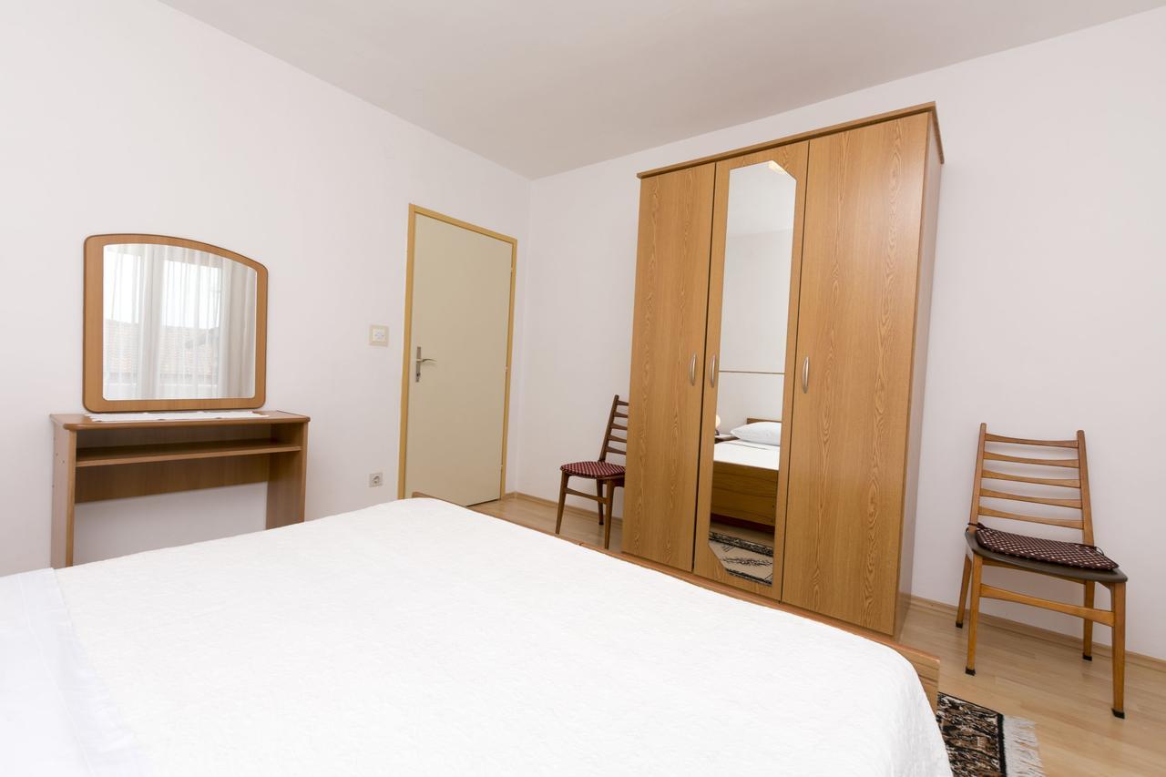 Apartments Visnja Primošten Eksteriør billede